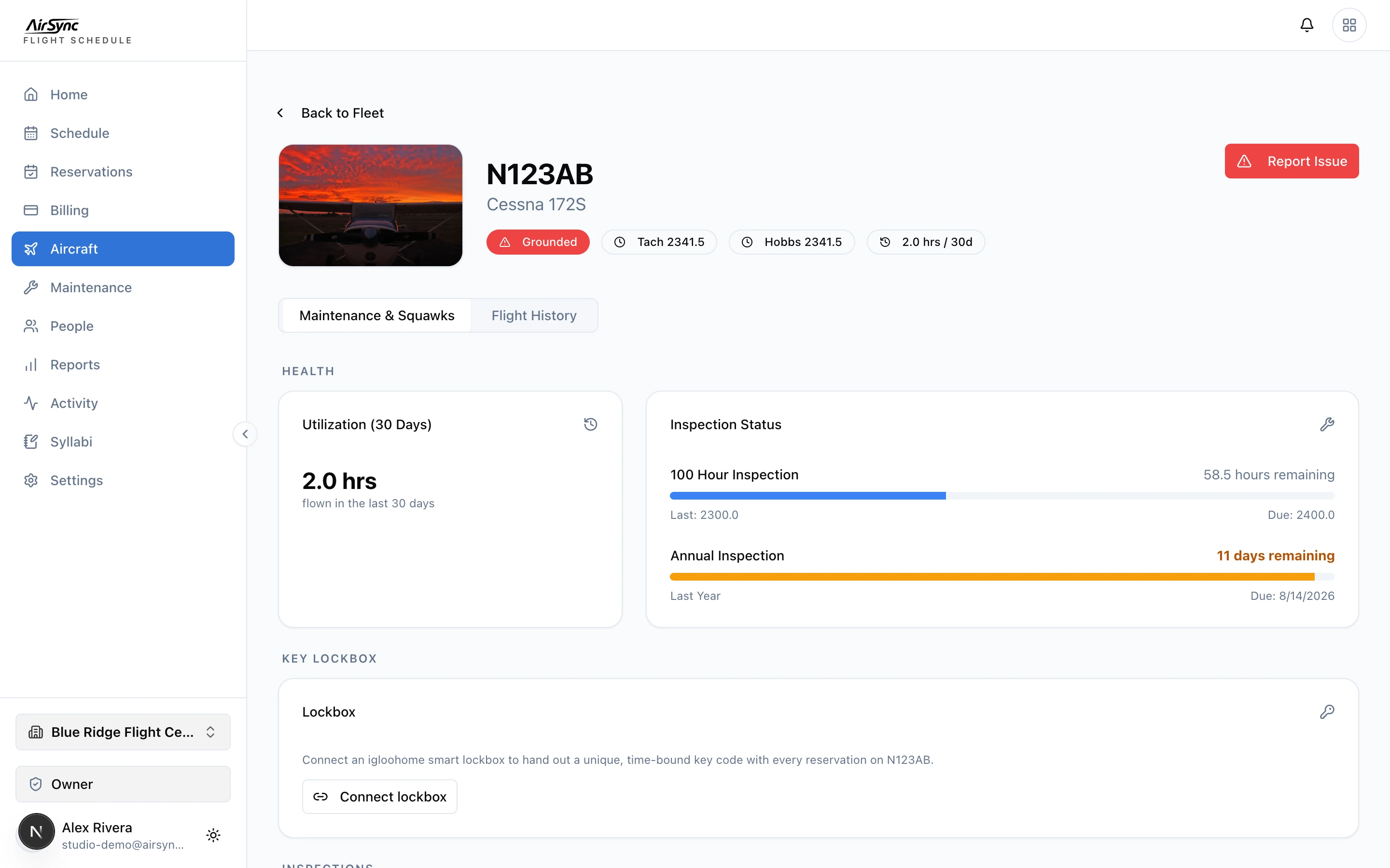 AirSync aircraft detail view, light theme